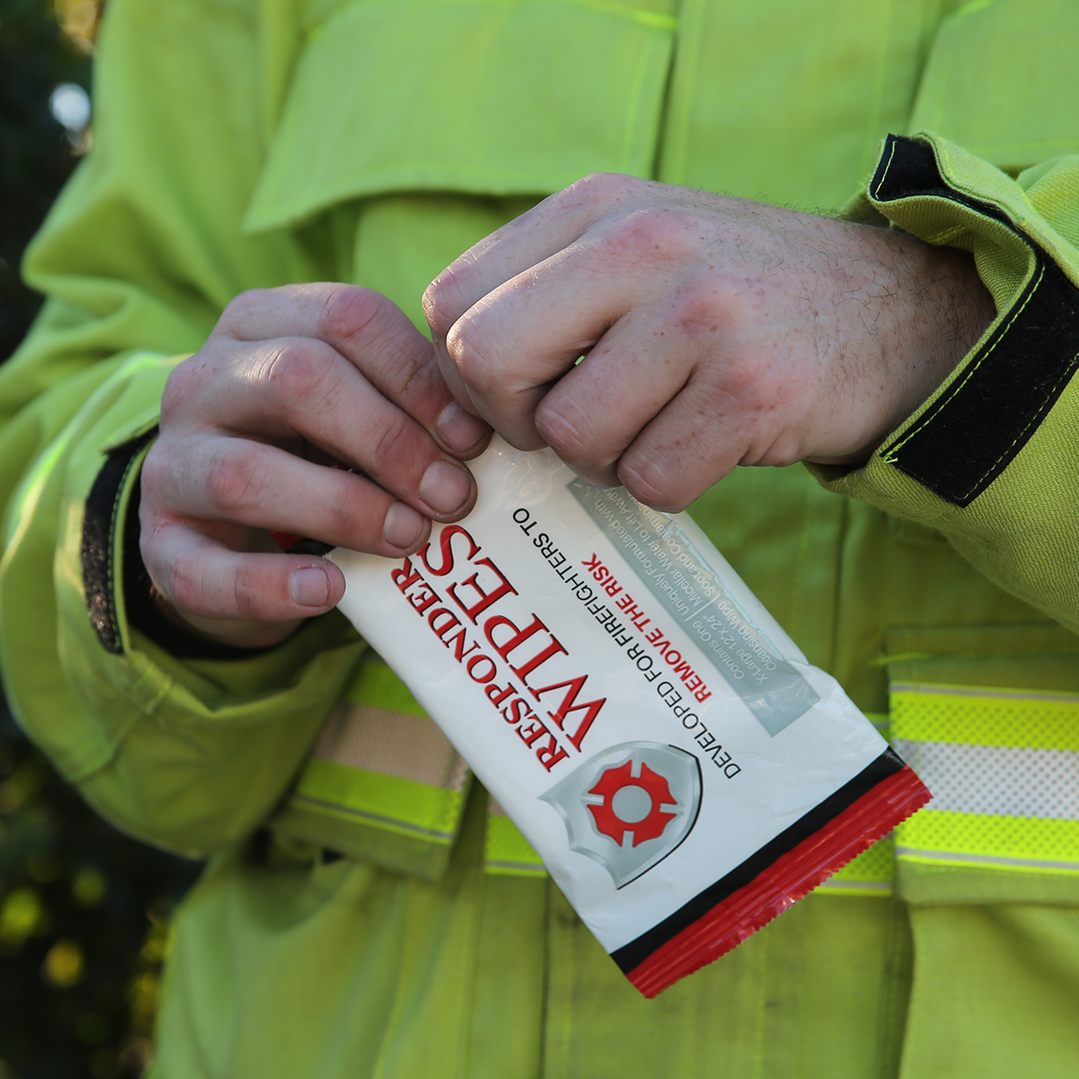 Chief's Large Responder Wipes - Healthy Firefighter Endorsed